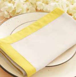 Solid Napkin · Edge Solid — Yellow/White