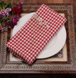 Houndstooth Napkins — Red/White