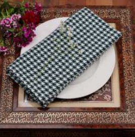 Houndstooth Napkins — Green/White