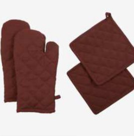 Pot Holder + Oven Mitts · Solid — Rust