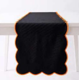 Solid Runner · Edge Scalloped — Black/Orange