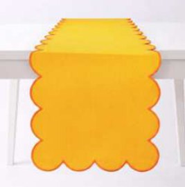 Solid Runner · Edge Scalloped — Golden Yellow/Orange
