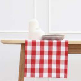 Table Runner · Buffalo Checked — Red/White