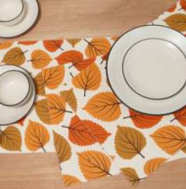 Fall / Autumn Leaves Printed Placemat — Beige/Yellow/Rust/Brown/Oran